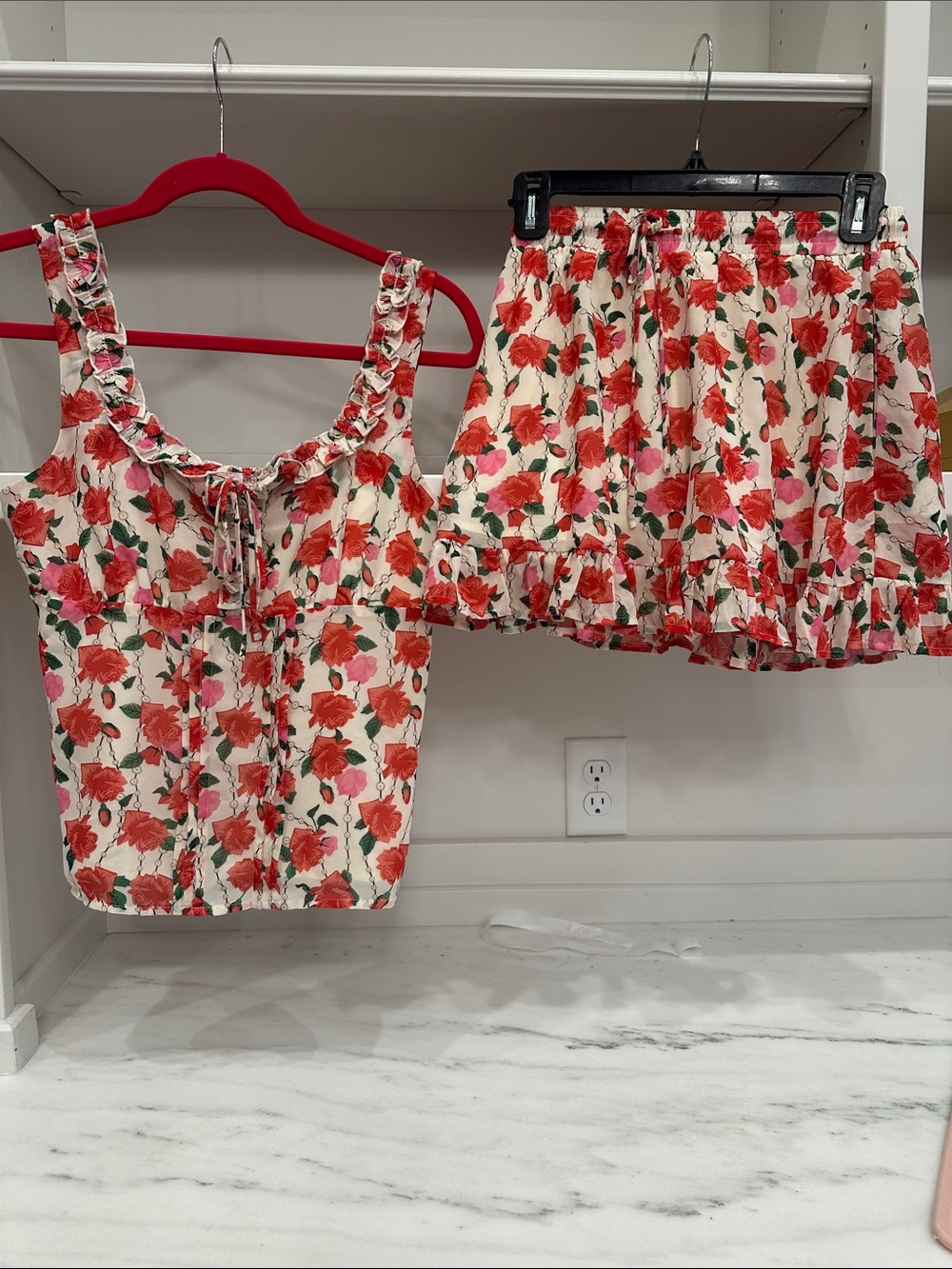 Pink Lily small Floral Ruffle Mini Skort set in Cream and Red.  Like new
